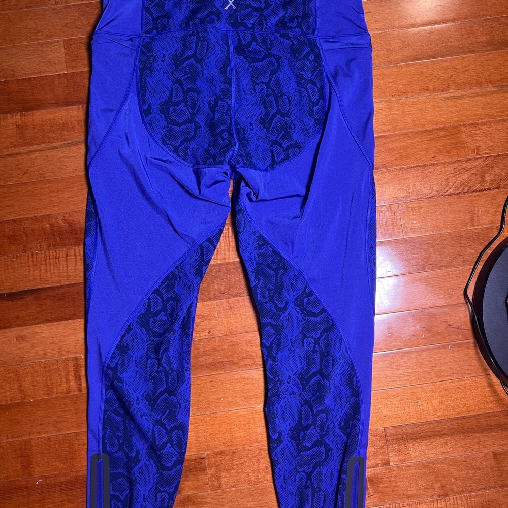 Savage X Fenty Deep Blue Snake-Print Leggings - Picture 4 of 9